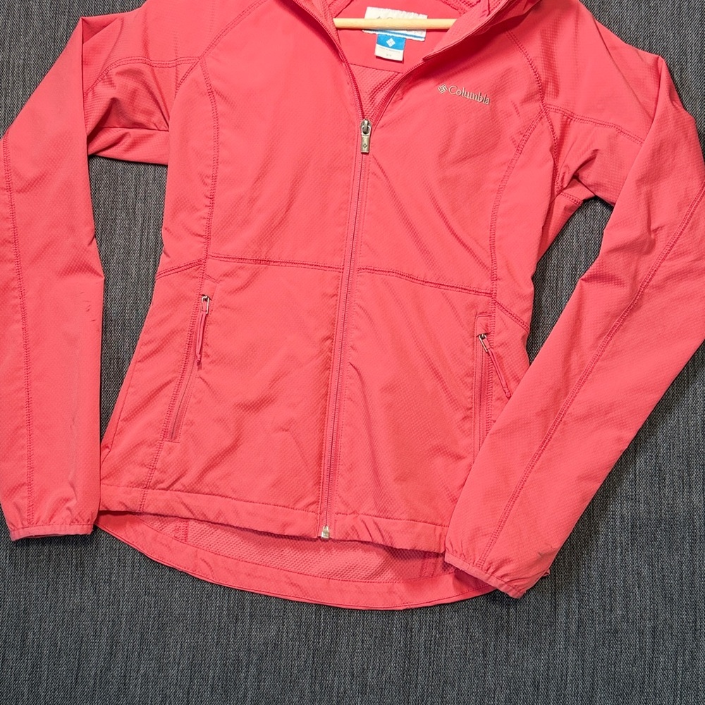 Columbia Coral Pink Women's Lightweight Zip Jacket